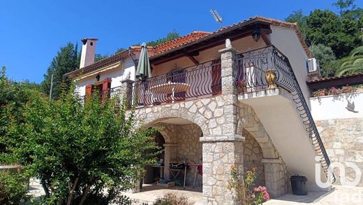Villa in Le Bar-sur-Loup, Alpes-Maritimes
