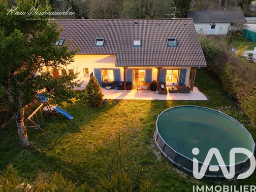 Villa a Échenevex, Ain