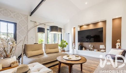 Villa in Le Grand-Village-Plage, Charente-Maritime