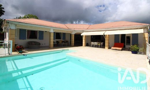 Villa in Petit-Bourg, Guadeloupe