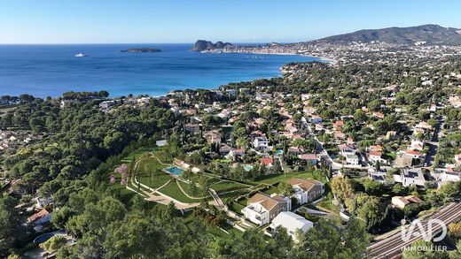 Apartment / Etagenwohnung in La Ciotat, Bouches-du-Rhône