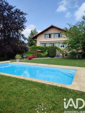 Villa a Saint-Cyr-au-Mont-d'Or, Rhône