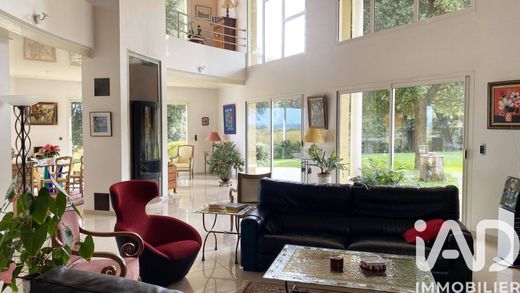 Villa in Châteaubernard, Charente