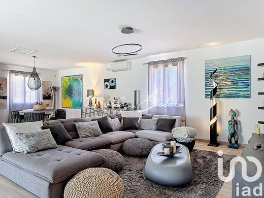 Villa in Cabrières-d'Avignon, Vaucluse