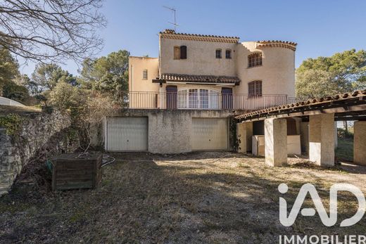 Villa in Éguilles, Bouches-du-Rhône