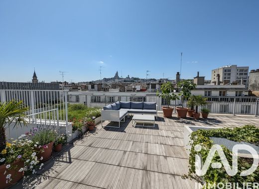 Квартира, Montmartre, Abbesses, Grandes-Carrières, Paris
