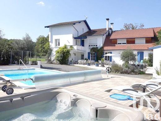 Villa in Lourdes, Hautes-Pyrénées