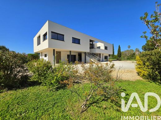 Villa in Perpignan, Pyrénées-Orientales