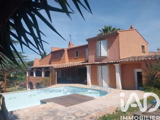 Villa in Sanary-sur-Mer, Var