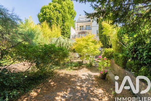 Villa a Fontenay-sous-Bois, Val-de-Marne