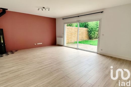 Willa w Antony, Hauts-de-Seine