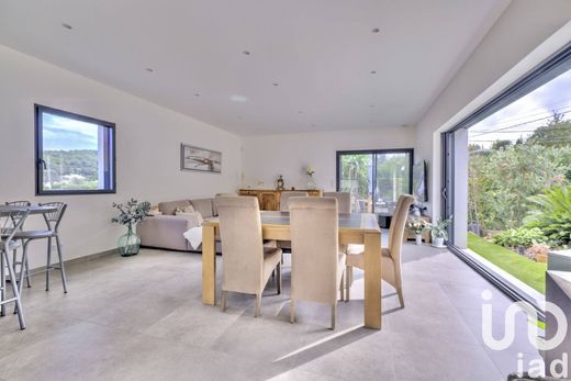 Villa in Vallauris, Alpes-Maritimes