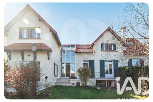 Villa in Poissy, Yvelines