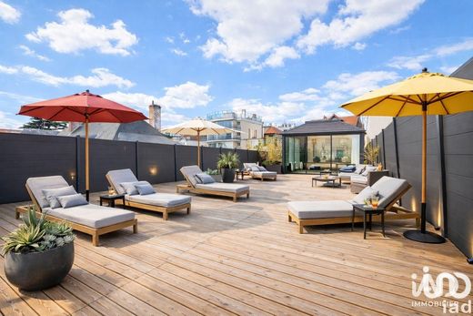 Villa in Saint-Cloud, Hauts-de-Seine