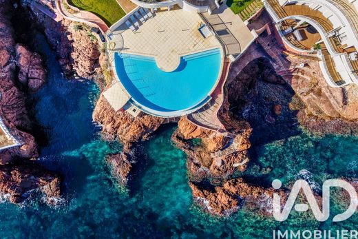 Apartment in Saint-Raphaël, Var