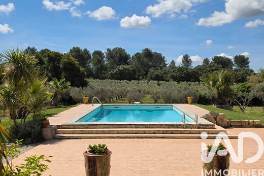 Villa in Fontvieille, Bouches-du-Rhône