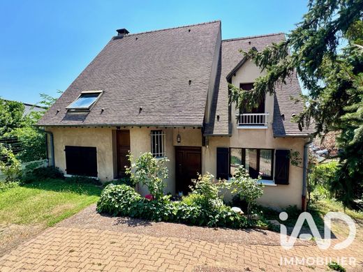 Villa in Chatou, Yvelines