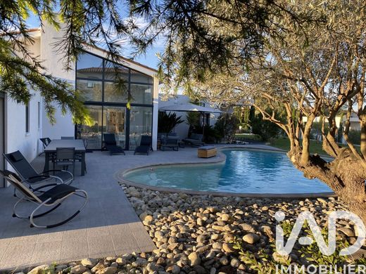 Villa in Perpignan, Pyrénées-Orientales