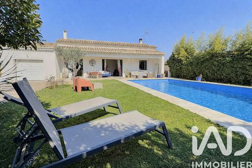 Villa a Mouriès, Bocche del Rodano