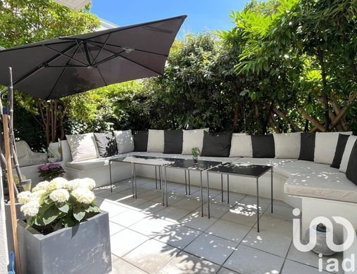 Квартира, Suresnes, Hauts-de-Seine