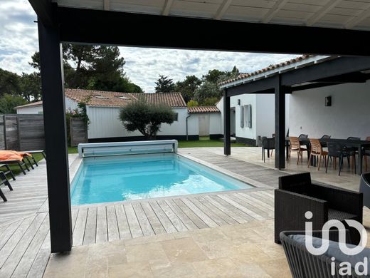 Villa in Rivedoux-Plage, Charente-Maritime