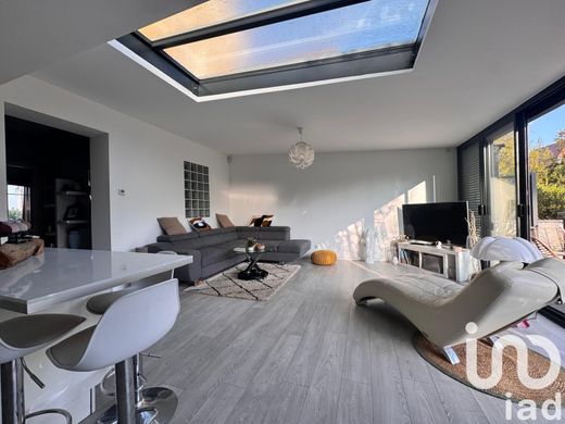 Villa Sucy-en-Brie, Val-de-Marne