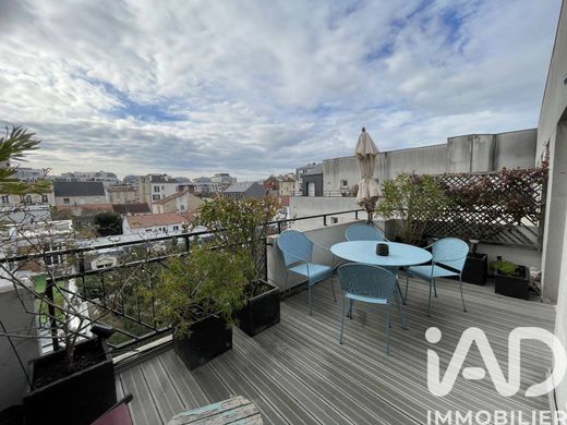 Apartment in Montrouge, Hauts-de-Seine