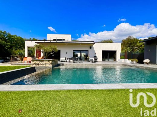 Villa in Vézénobres, Gard