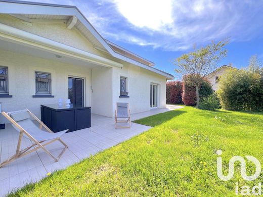 Villa en La Buisse, Isere