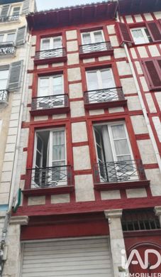 Edificio en Bayona, Pirineos Atlánticos