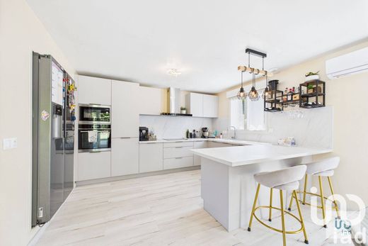 Villa en Publier, Alta Saboya