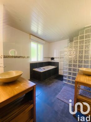 Villa à Halloy-lès-Pernois, Somme