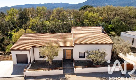 Villa in Sant Joan de Pladecorts, Pyrénées-Orientales