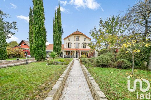 Вилла, Andilly, Val d'Oise