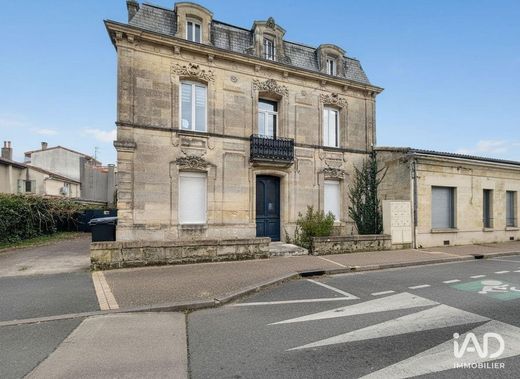 Villa in Bassens, Gironde
