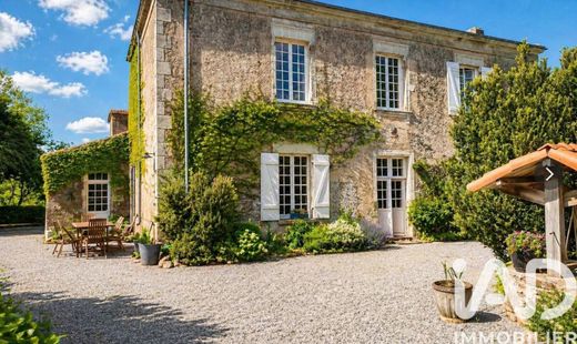 Villa - Corcoué-sur-Logne, Loire-Atlantique
