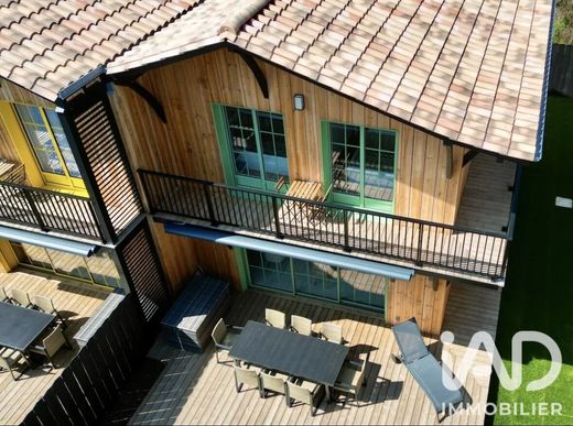 Villa in Lège-Cap-Ferret, Gironde