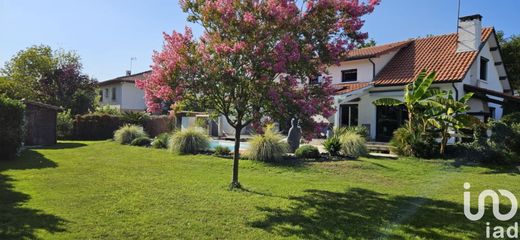 Villa in La Teste-de-Buch, Gironde