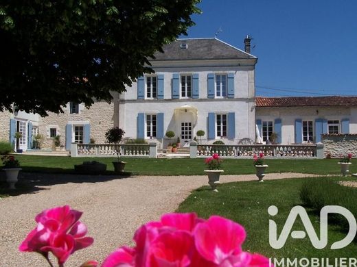 Villa - Courcelles, Charente-Maritime
