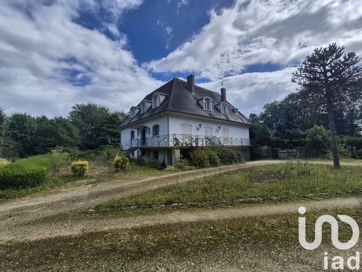 Villa in L'Isle-Adam, Val d'Oise