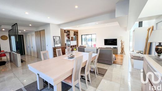 ‏דירה ב  Bruges, Gironde