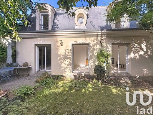 빌라 / Sceaux, Hauts-de-Seine