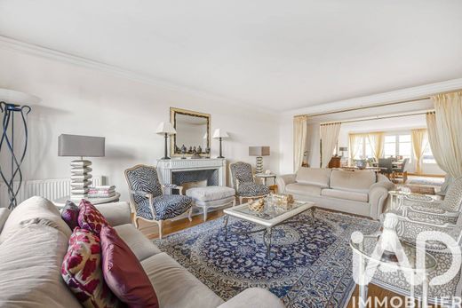 Apartment in La Muette, Auteuil, Porte Dauphine, Paris