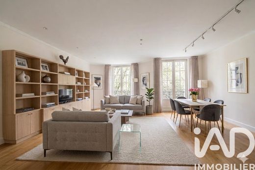 Apartment in Monceau, Courcelles, Ternes, Paris