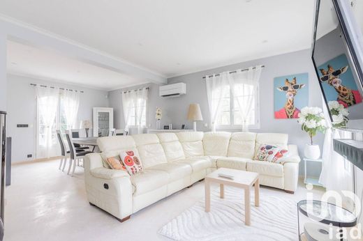 Villa in Draveil, Essonne