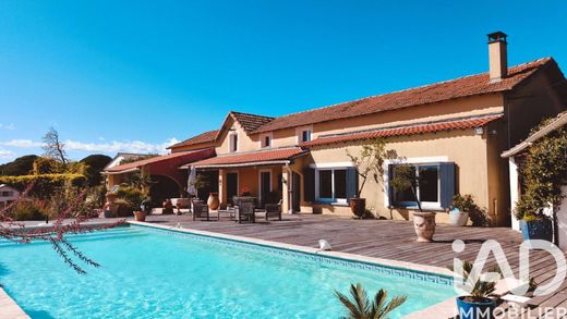 Villa a Saint-Laurent-d'Aigouze, Gard