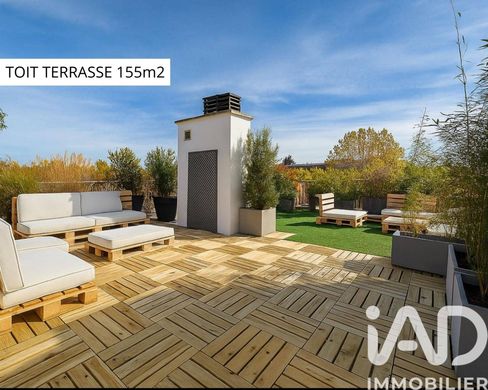 Apartment in Vaucresson, Hauts-de-Seine