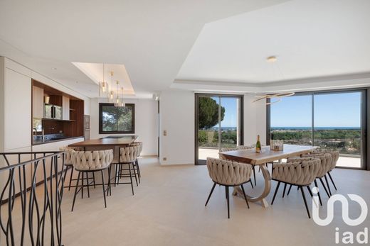 Villa in Mandelieu-la-Napoule, Alpes-Maritimes