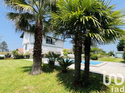 Villa in Arcangues, Pyrénées-Atlantiques