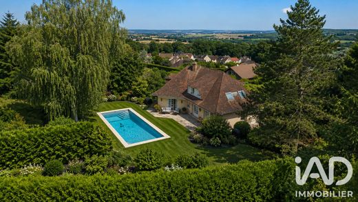 Villa in Orgeval, Yvelines